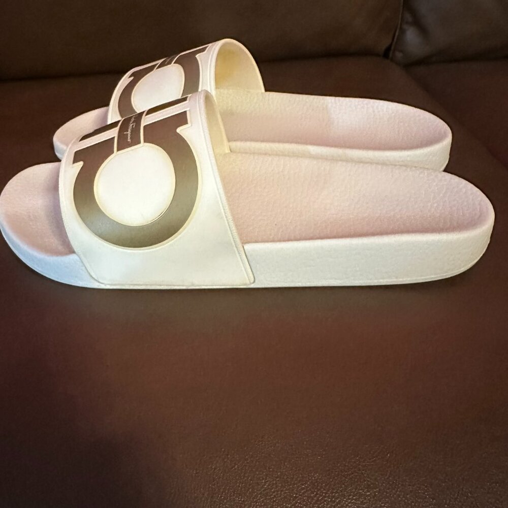 Salvatore Ferragamo Slides - Picture 5 of 12